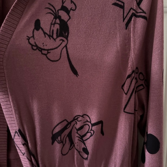 Disney sweater from Torrid, size 2 - Picture 3 of 7